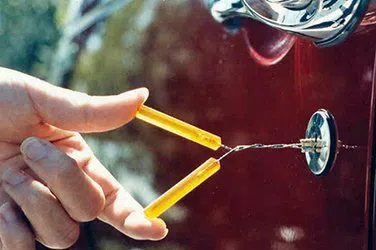 community Locksmith Store San Diego, CA 858-365-1473 - broken-key-extraction